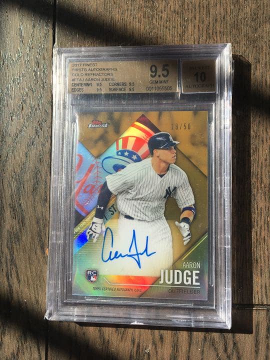 A.ジャッジRC AU ゴールドリフ BGS9.5GEM MINTです。