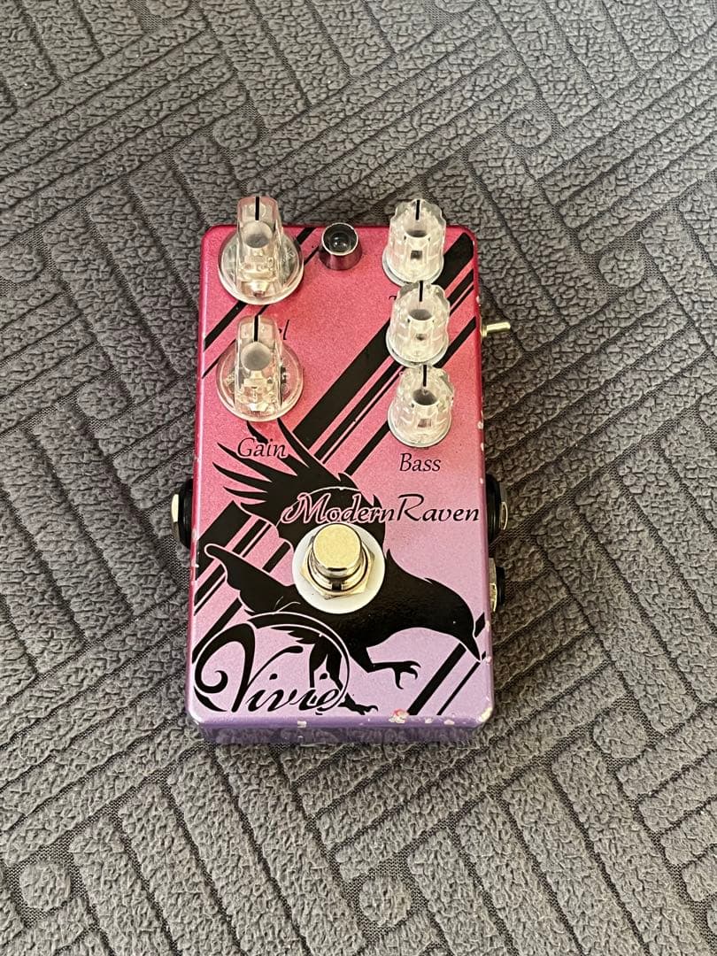 Vivie Modern Raven ディストーション