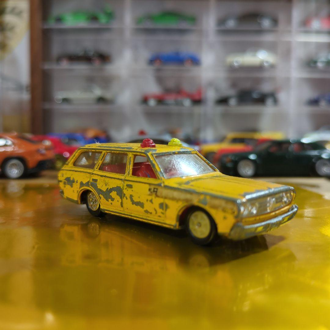 入手困難　地を這う働くシャコタン　セドリック　当時物　タイヤ回転