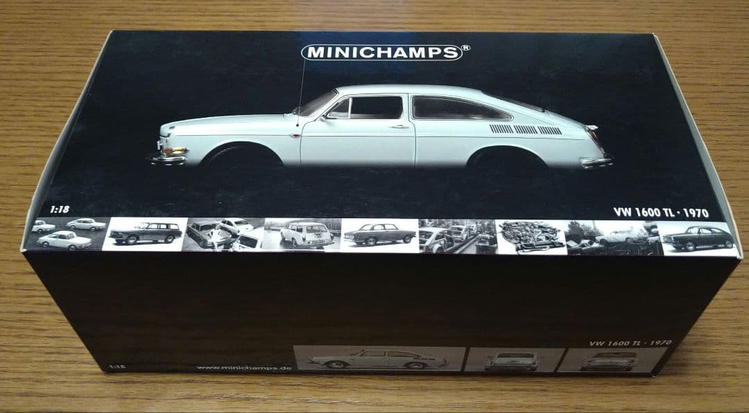 ミニチャンプス 1/18 VW 1600TL ファーストバック ライトブルー