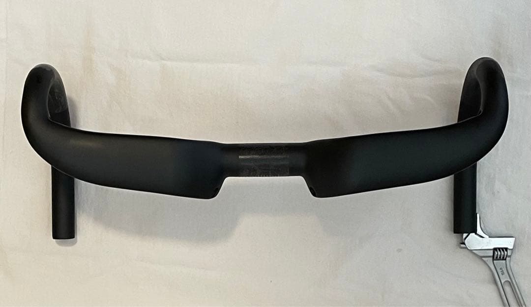 カーボン　エアロ　ドロップハンドル 420mm ライズ:30mm