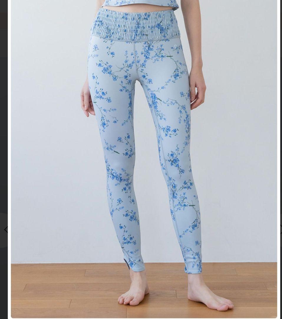 【SUKALA】スプリングフラワーシャーリングレギンス【サイズS】