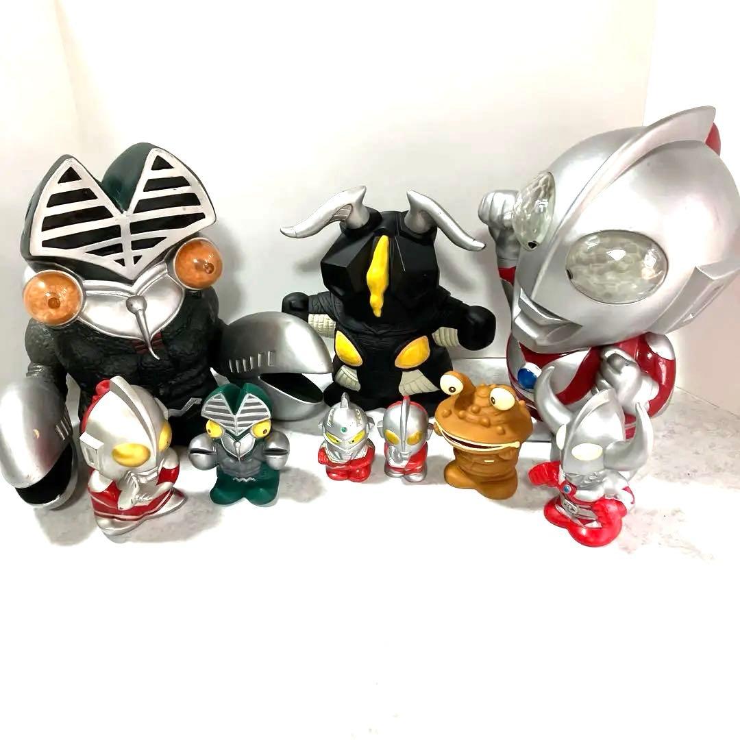 ウルトラマン怪獣貯金箱　まとめ売り　9体