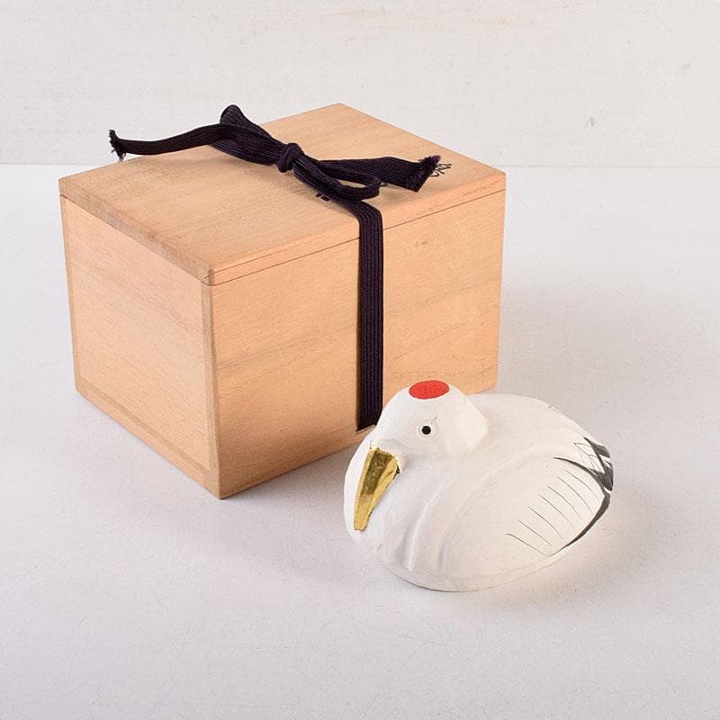 茶道具　豊泉作　奈良一刀彫　木彫彩色　鶴香合　共箱　V　8310