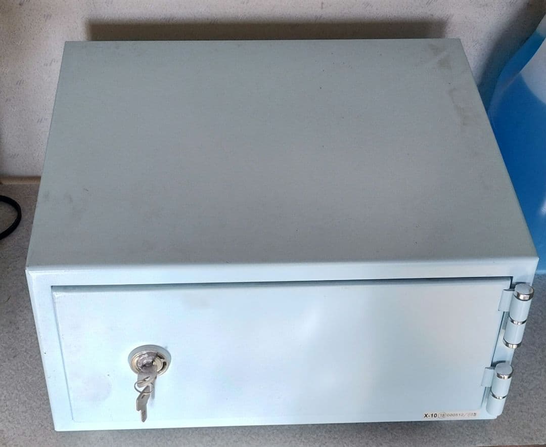 耐火金庫 ホワイト 1等級 2018年製