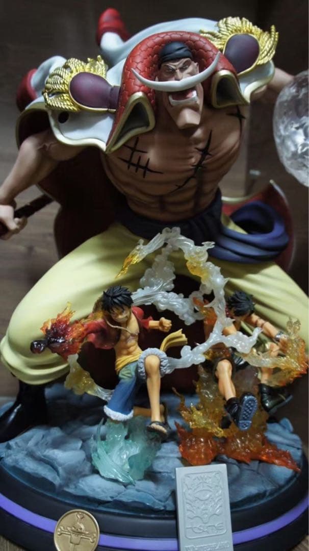 Tsume art ワンピース エドワードニューゲート 白ひげ フィギュア