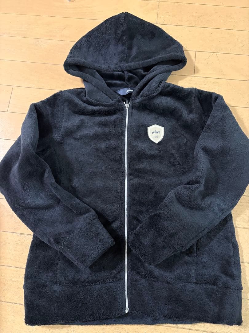 そら　プリンス　テニス　ブラック　フリースジャケットとスコート　M