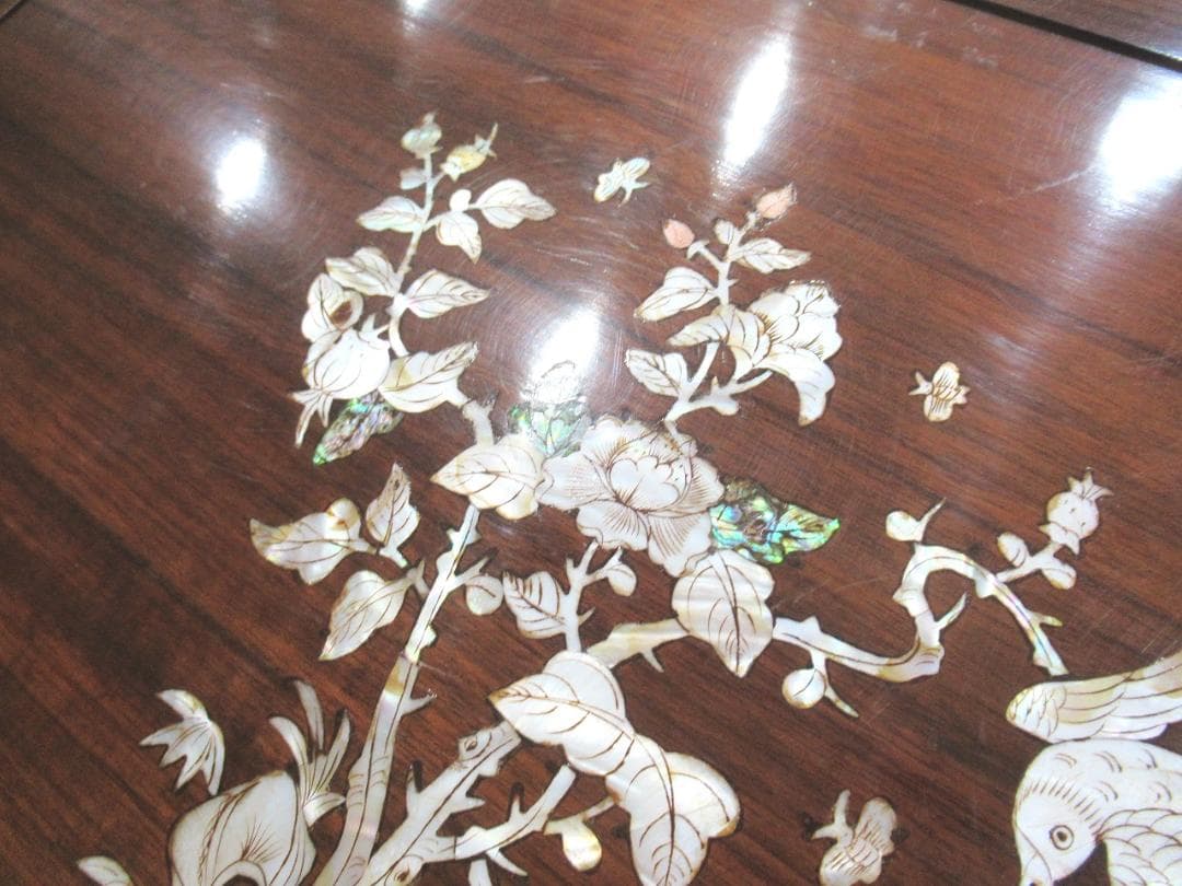螺鈿家具 　螺鈿細工　 唐木 　花梨　鳥　花　テーブル　机　木製　ヴィンテージ