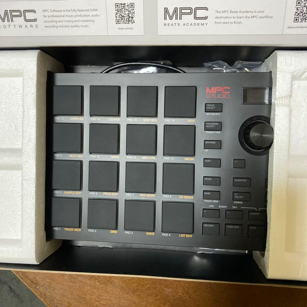AKAI MPC STUDIO MIDIパッド