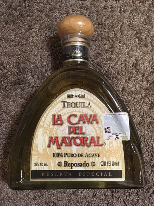 メキシコ産　テキーラ　未開封