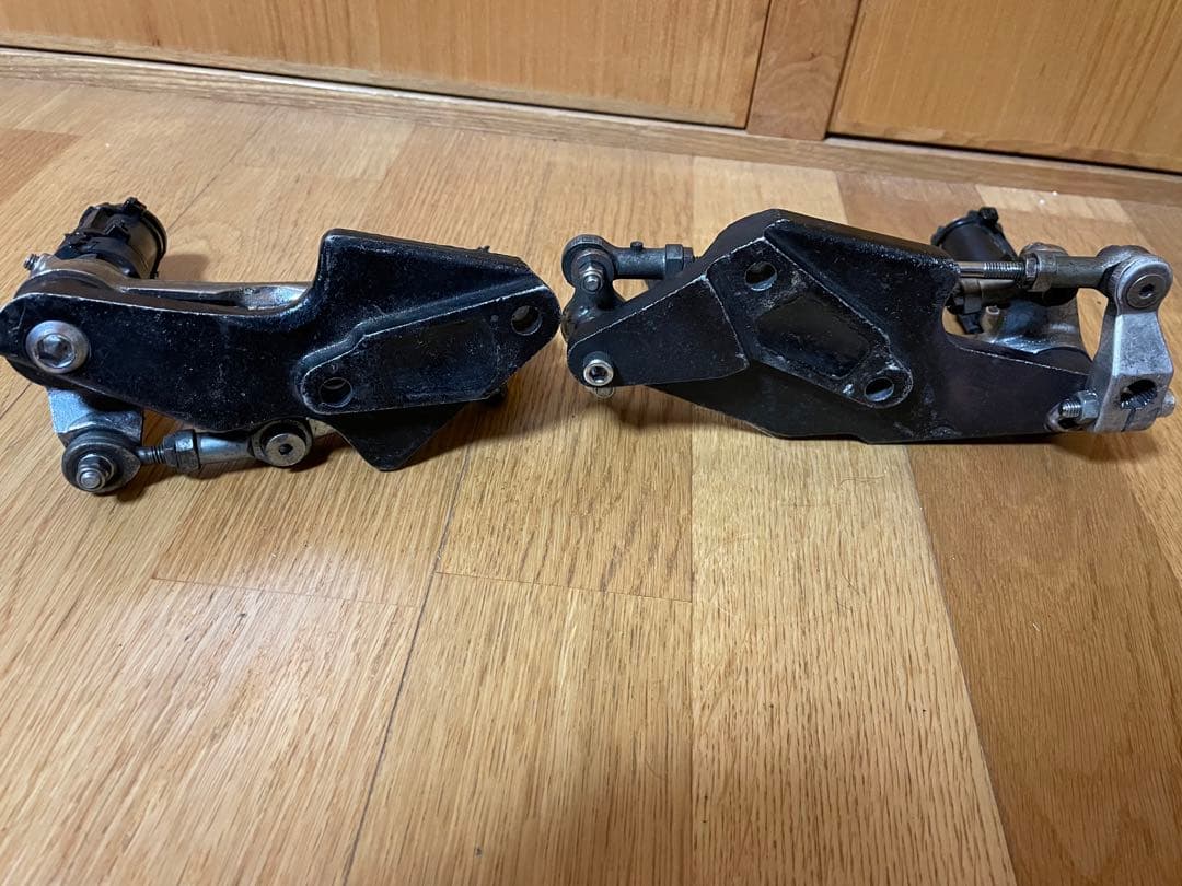 CBX400F BEETプロポジション　バックステップ