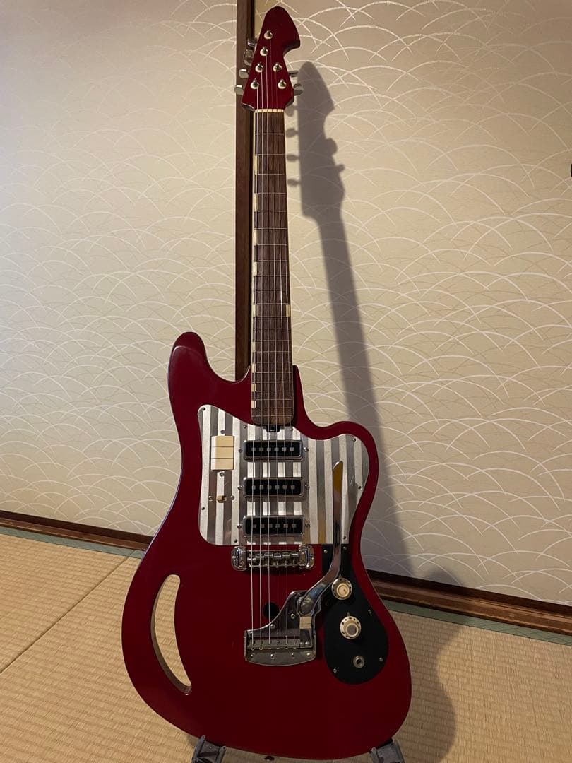 テスコ TG-64 レッド エレキギター 3ピックアップ