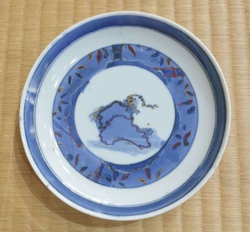 お値下げしました、古九谷　金銀彩　岩文小皿