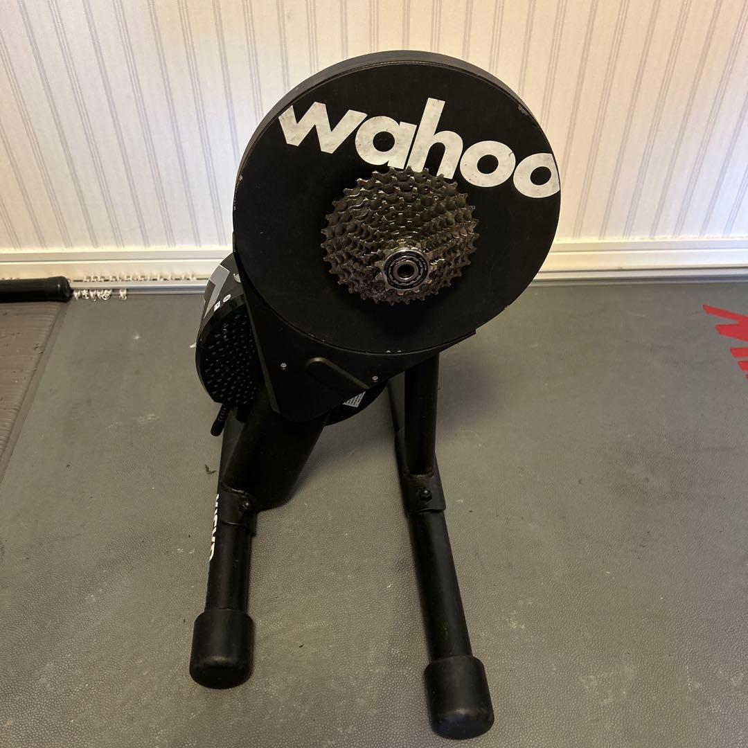 Wahoo KICKR CORE ローラー台