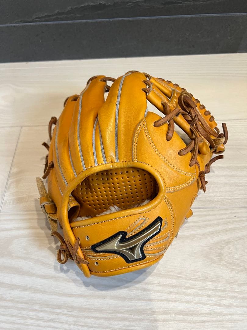 Mizuno Global Elite オレンジグローブ 右投げ用