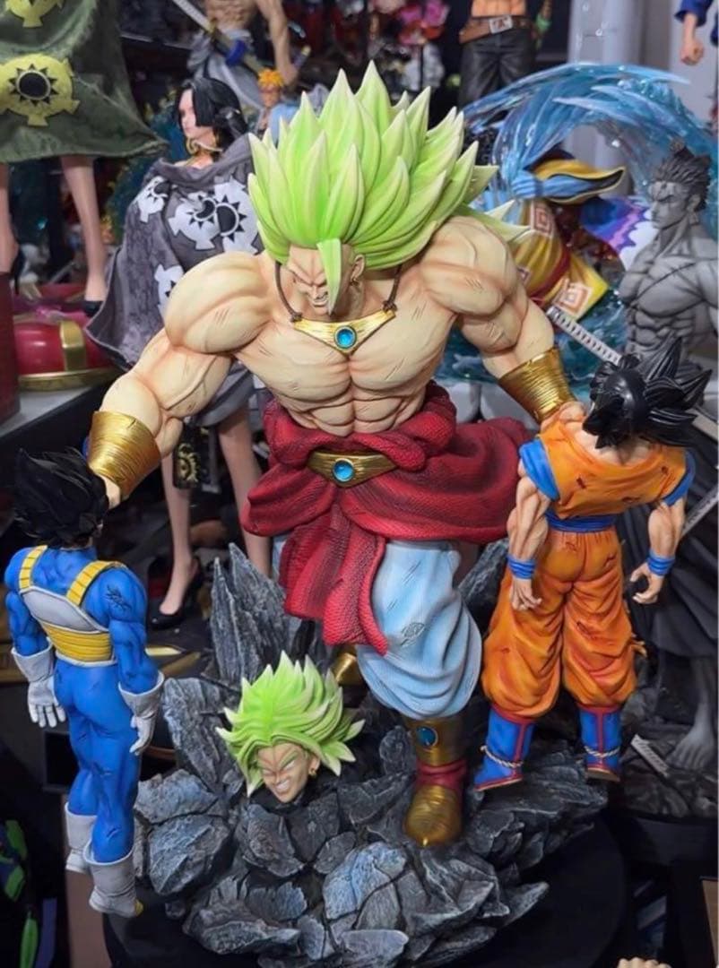 ドラゴンボール ベジータ ブロリー 孫悟空 フィギュア ガレージキット