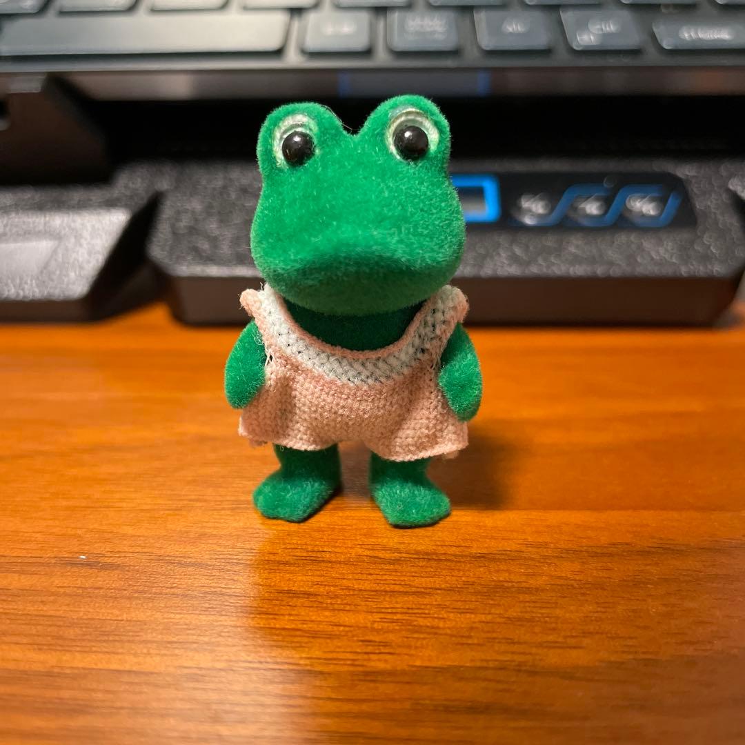 シルバニアファミリー　カエル　赤ちゃん　美品　未使用に近い