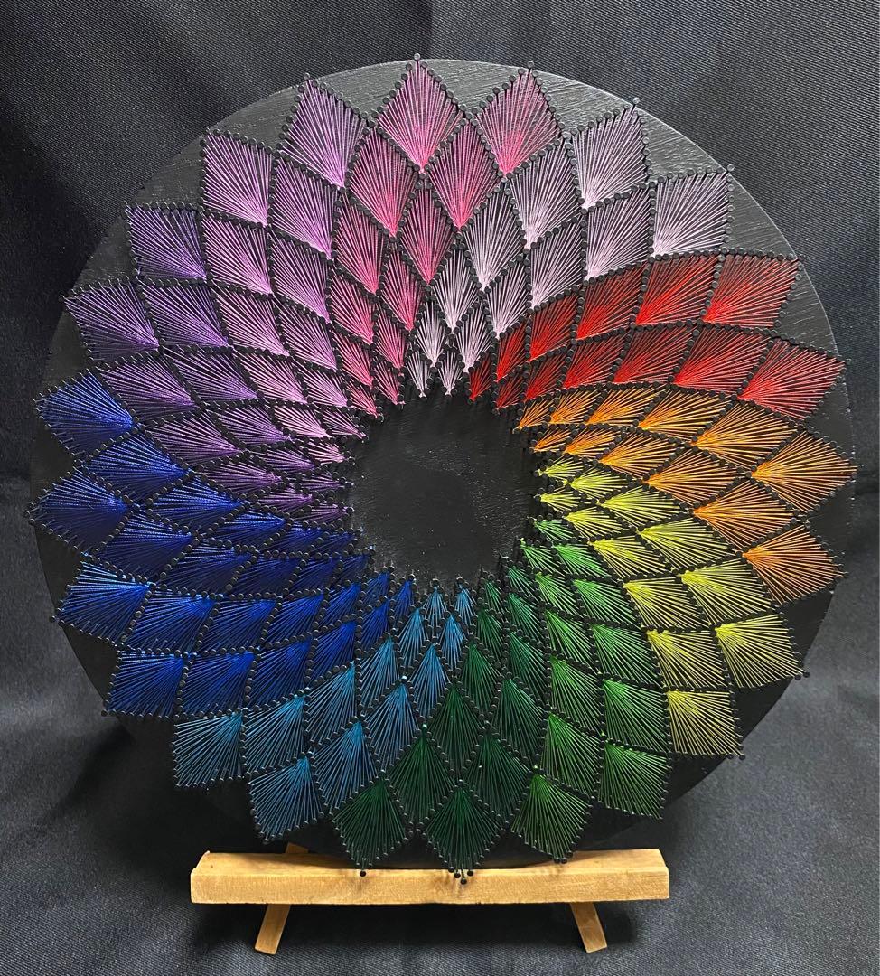 糸掛けアート　糸掛け曼荼羅　ストリングアート　虹恋花