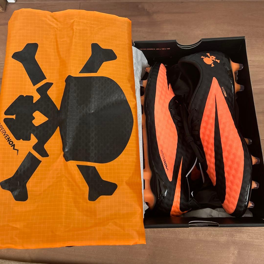 【新品未使用、袋箱付き】サッカースパイク　ハイパーヴェノム　ファントム復刻FG