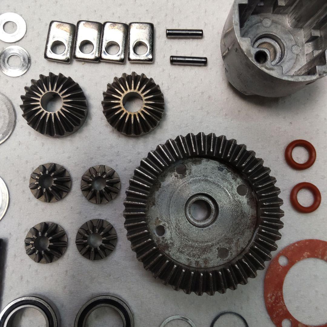 HPI RACING サベージ　メタルデフギア/デフケース　未開封+中古品