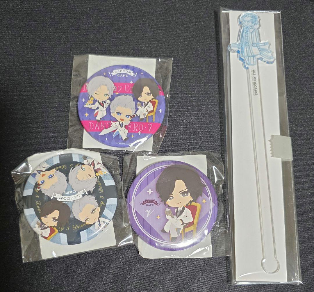 デビルメイクライ　カプコンカフェ　缶バッチ+アクリルマドラー