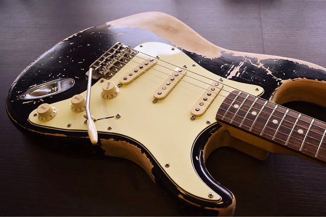 ギター Heavy Relic Stratocaster type \"Rosie\"