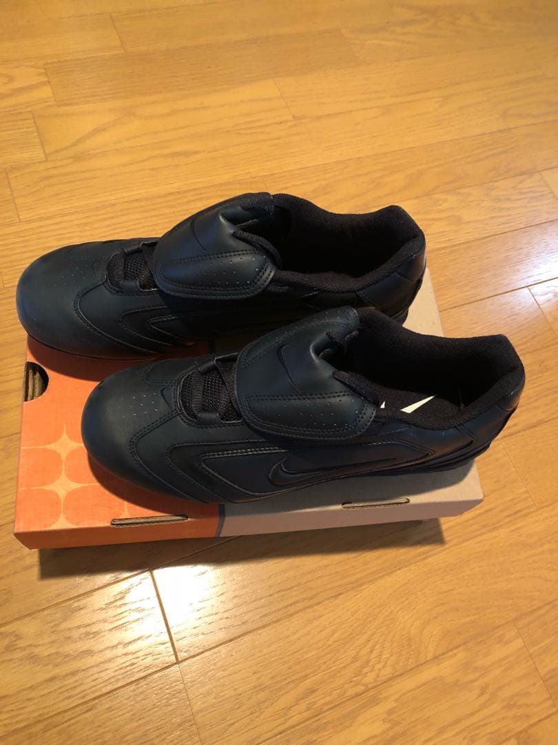 NIKE社製 スラッシャーズコンバーション（２７センチ）（新品）