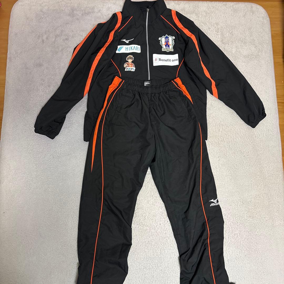 支給品　愛媛fc トレーニングウェア　ウィンドブレーカー　上下