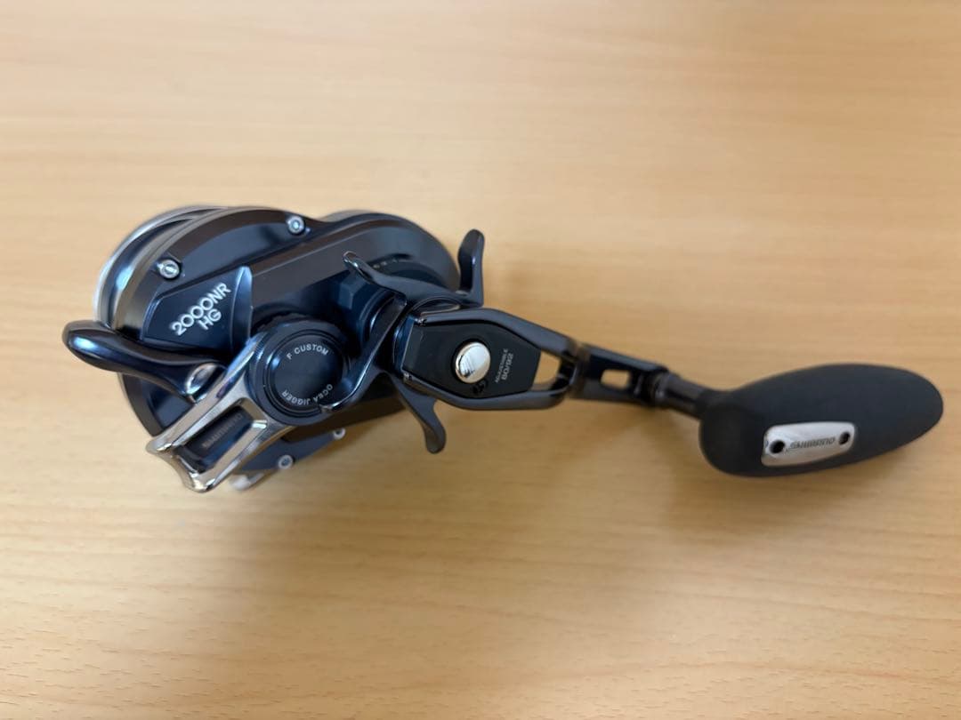 シマノ　オシアジガーF カスタム　　2000NRHG SHIMANO 右