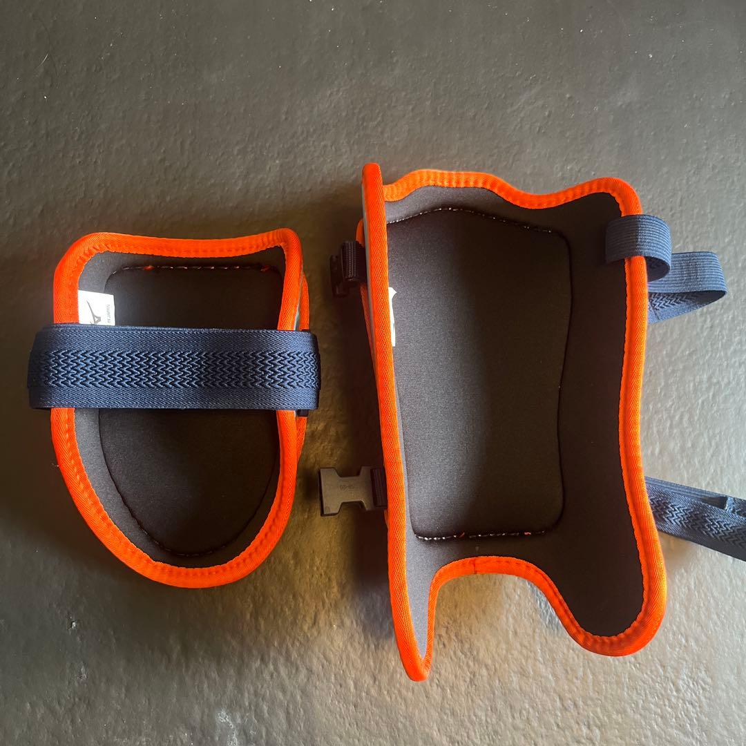 エルボーガード