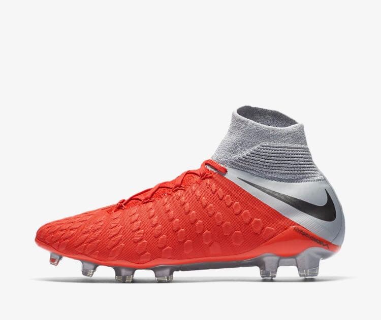 NIKE ハイパーヴェノムFG 新品未使用 定価以下