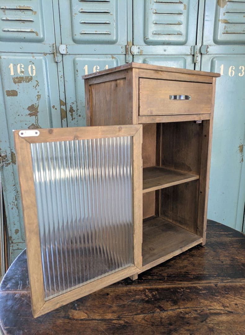 木製ヴィンテージスタイル ガラスキャビネット アンティークサイドボード