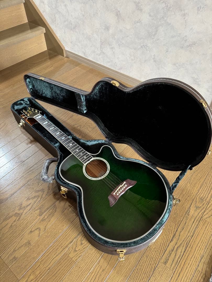 TAKAMINEアコースティックギター
