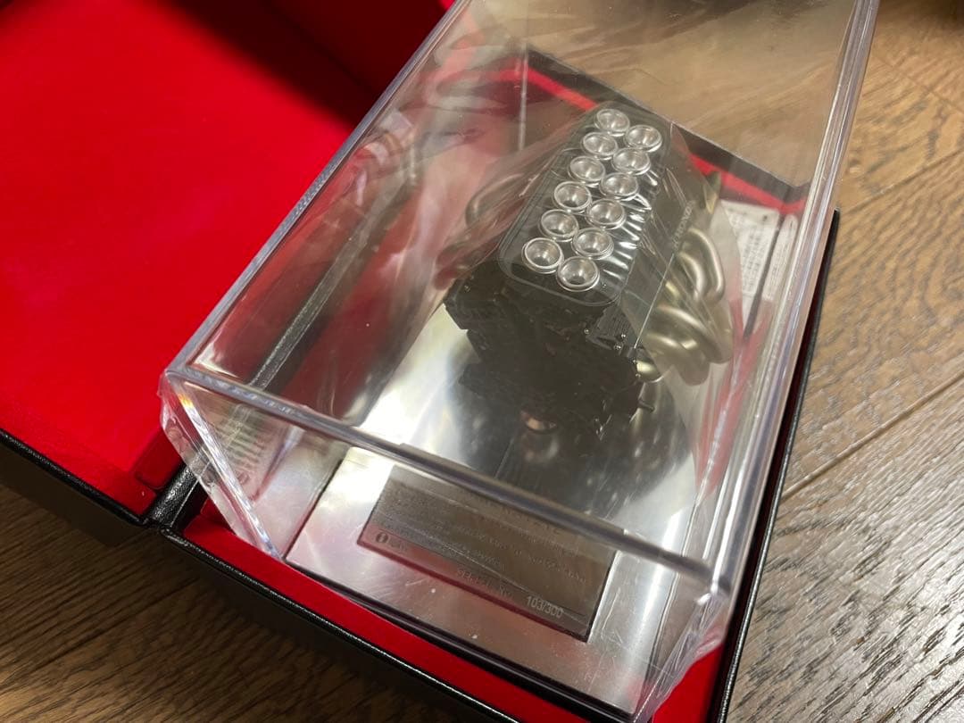 イワヤ　ホンダ　F1 エンジン　ディスプレイ　1/10