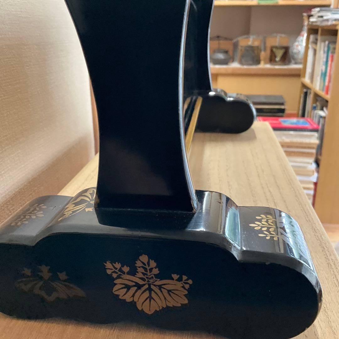 蒔絵鳳凰五七桐文刀掛　江戸時代中期頃