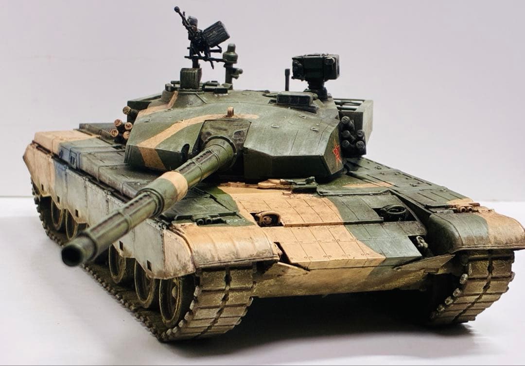 ホビーボス　1/35 ZTZ 99B 戦車　完成品プラモデル　99G式戦車　中国