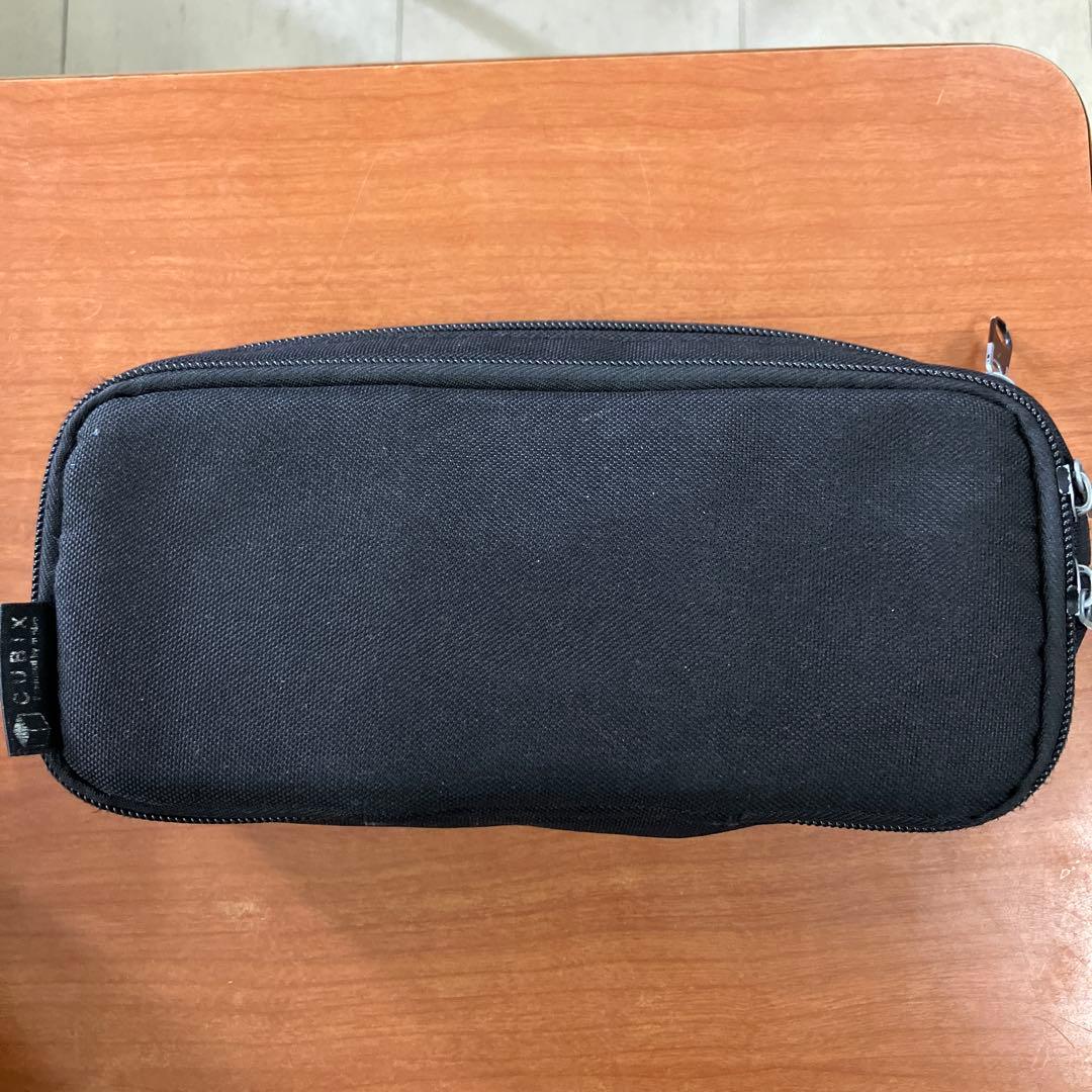 黒いナイロン製ダブルジッパー筆箱