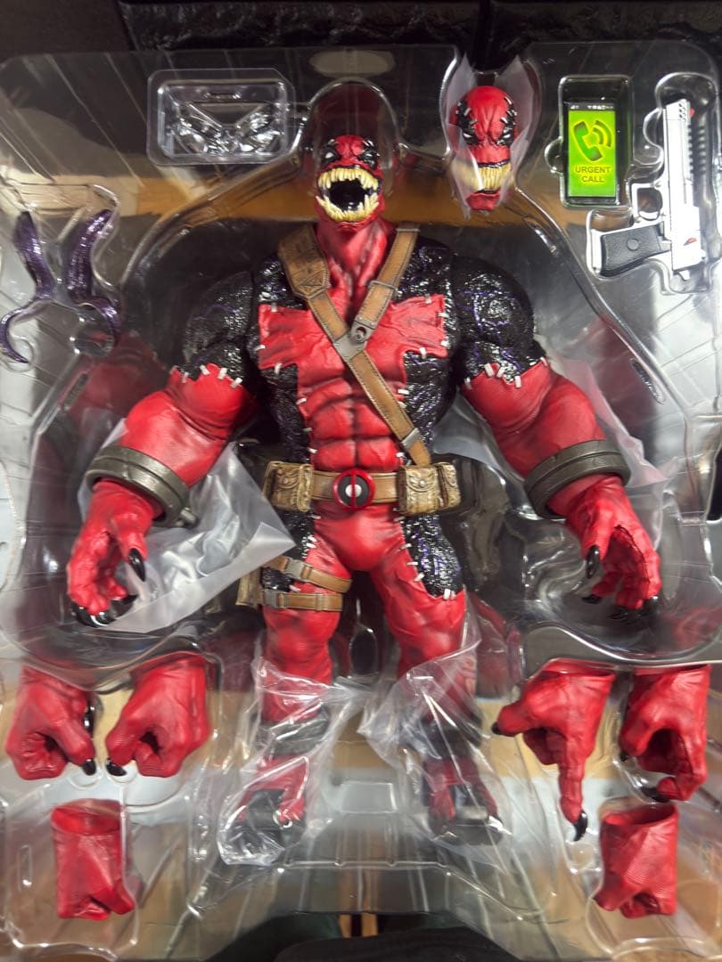 ひ*き様 hottoys 3体セット　（ヴェノムプール、ハーレイクイン、サノス）