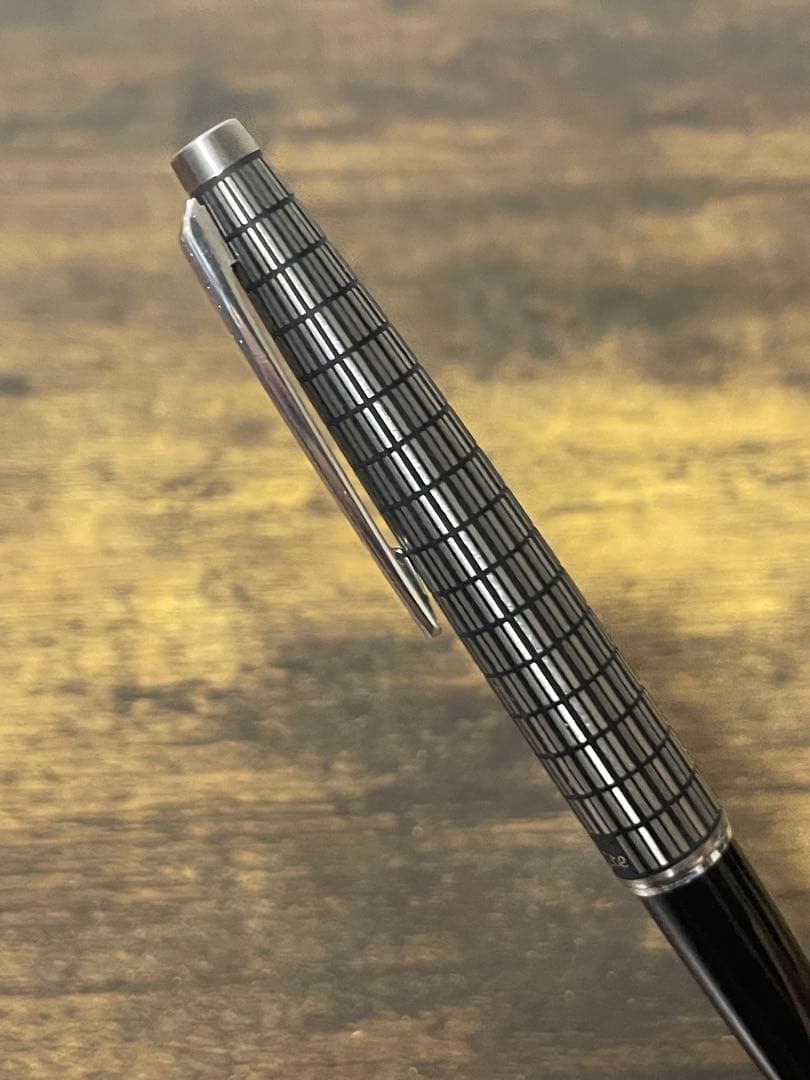 新品未使用　1977年製　蝕刻　エリート　18金　万年筆　パイロット　細字