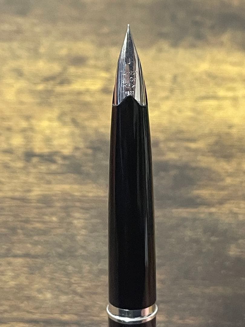 新品未使用　1977年製　蝕刻　エリート　18金　万年筆　パイロット　細字