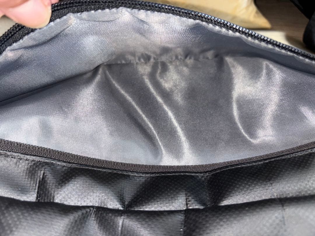 クロム　黒 ナイロン スケートボードバッグ