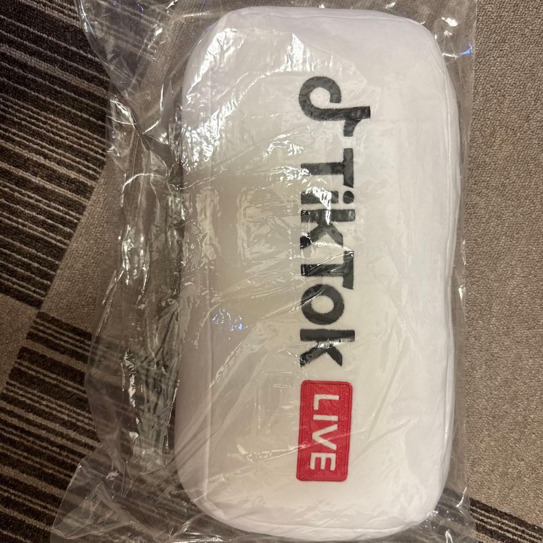 TikTok LIVE ロゴクッション (ホワイト・スモール)