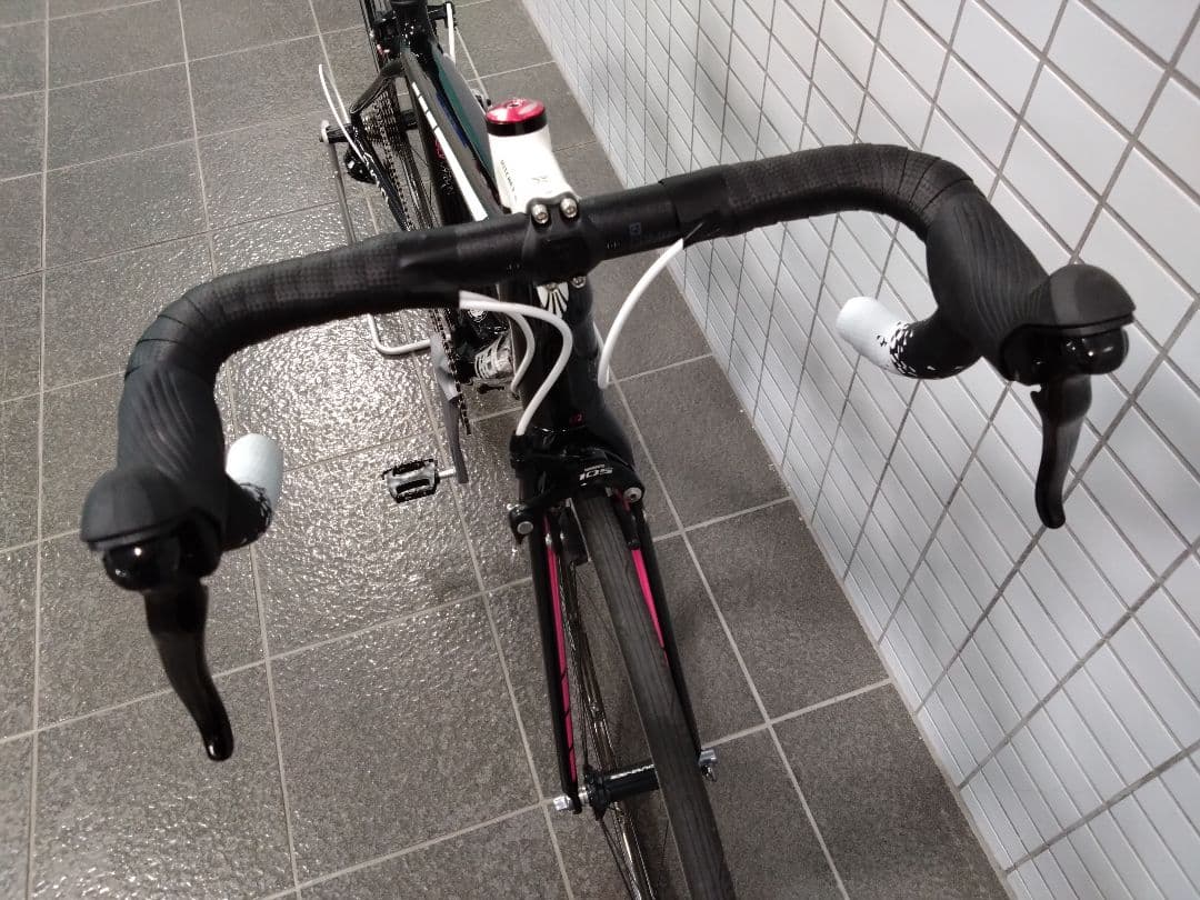 TREK　EMONDA　S5　カーボンフレーム　デュラホイール　神奈川　引取限定