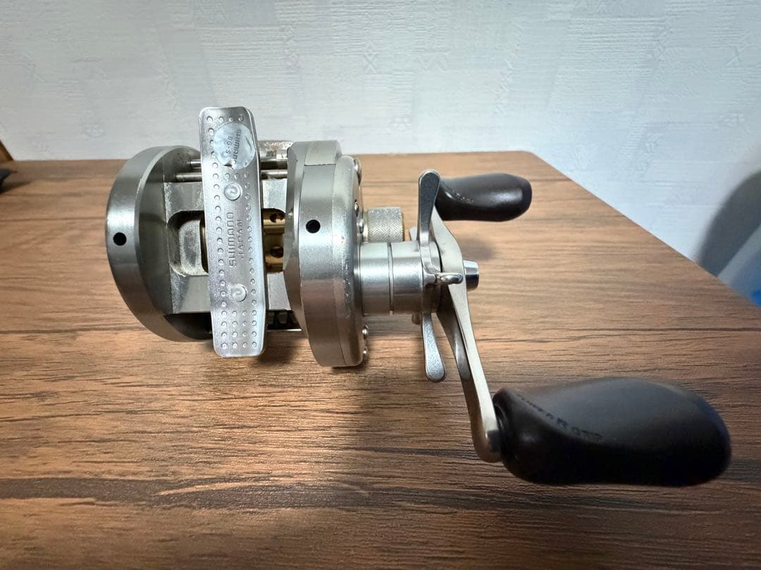 シマノ　カルカッタコンクェスト200DC