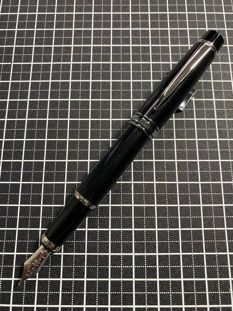 PILOT STELLA 90s Jet-black 万年筆　字幅M