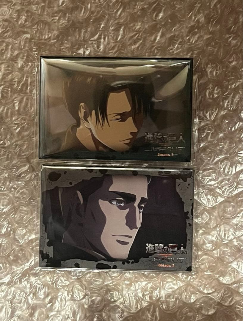 進撃の巨人 joypolis スクエア缶バッジ リヴァイ エルヴィン