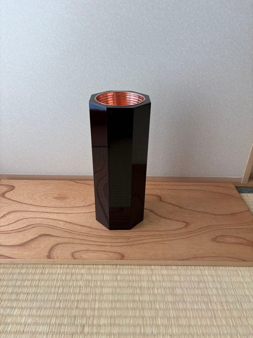 63【おまとめ買い可】華道　八角塗寸胴　華道具　寸どう　花器　花入れ　水仙