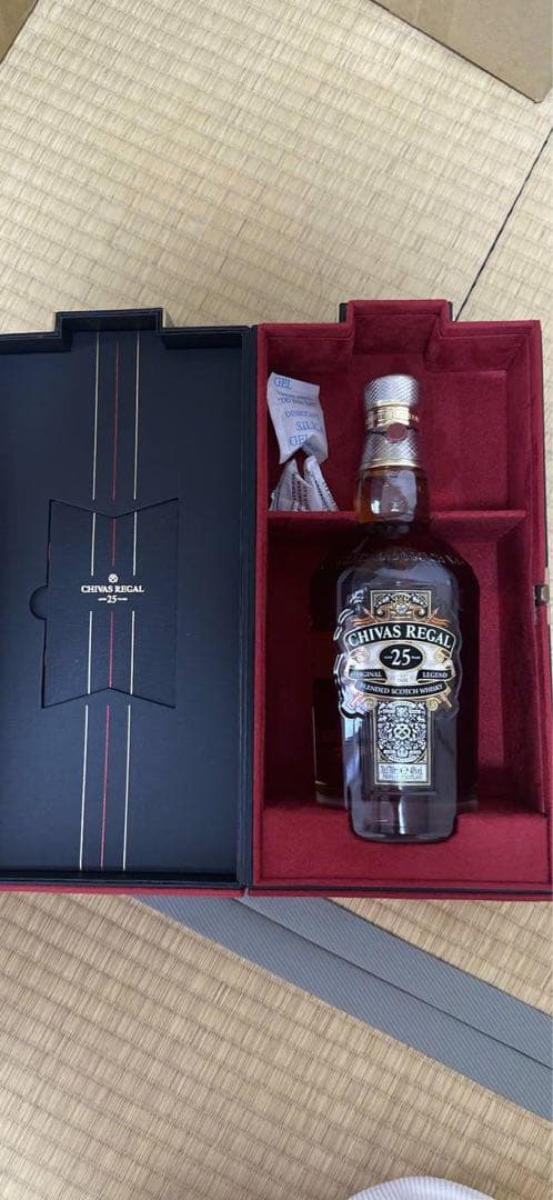 [正規品] シーバスリーガル 25年 700ml【ウイスキー】