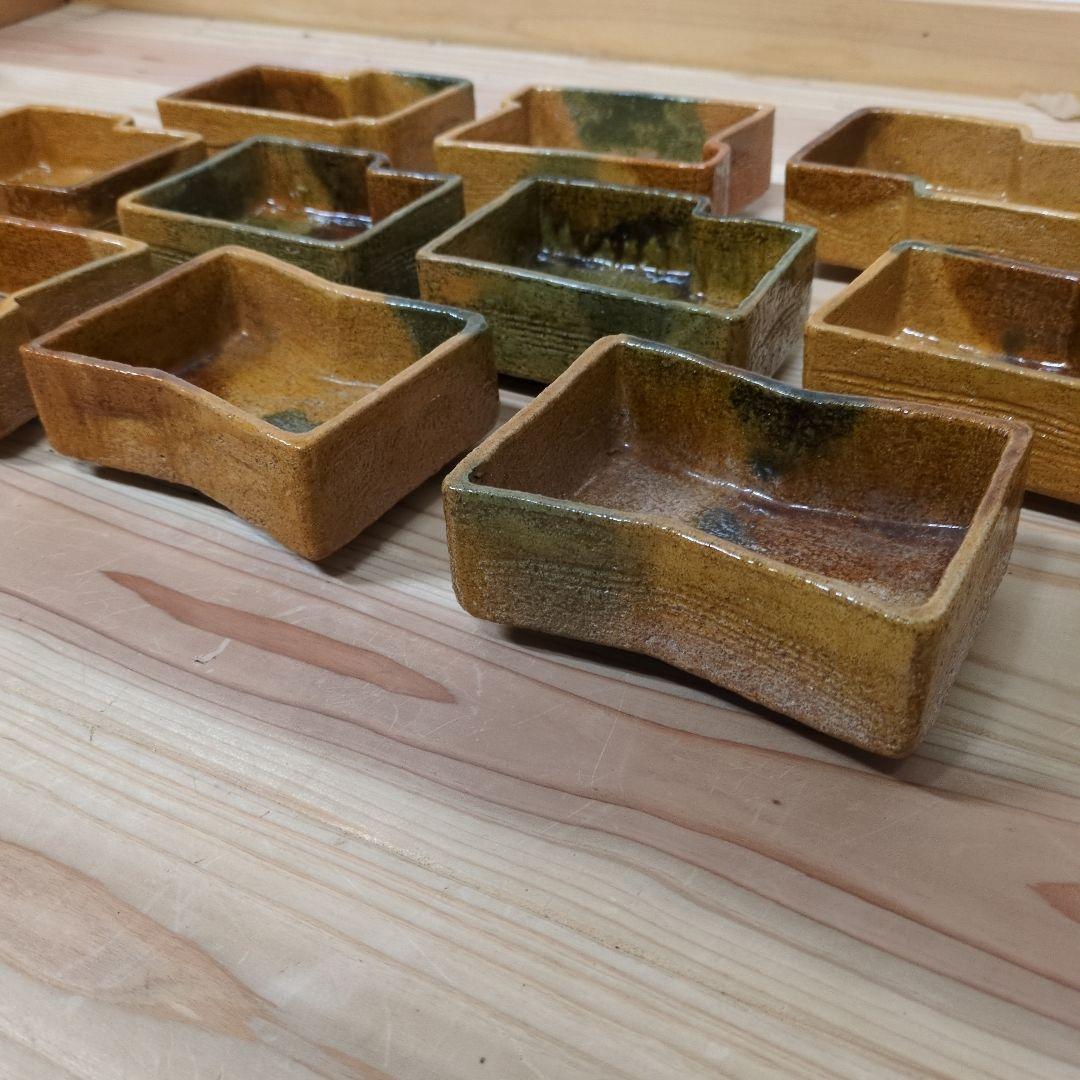 ９代大樋長左衛門　飴釉変形向付１０客揃え