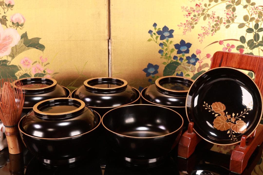 BJ017　輪島塗　布着堅地　盛岡庄五郎 作　縁金 草花金蒔絵椀　五客　木製